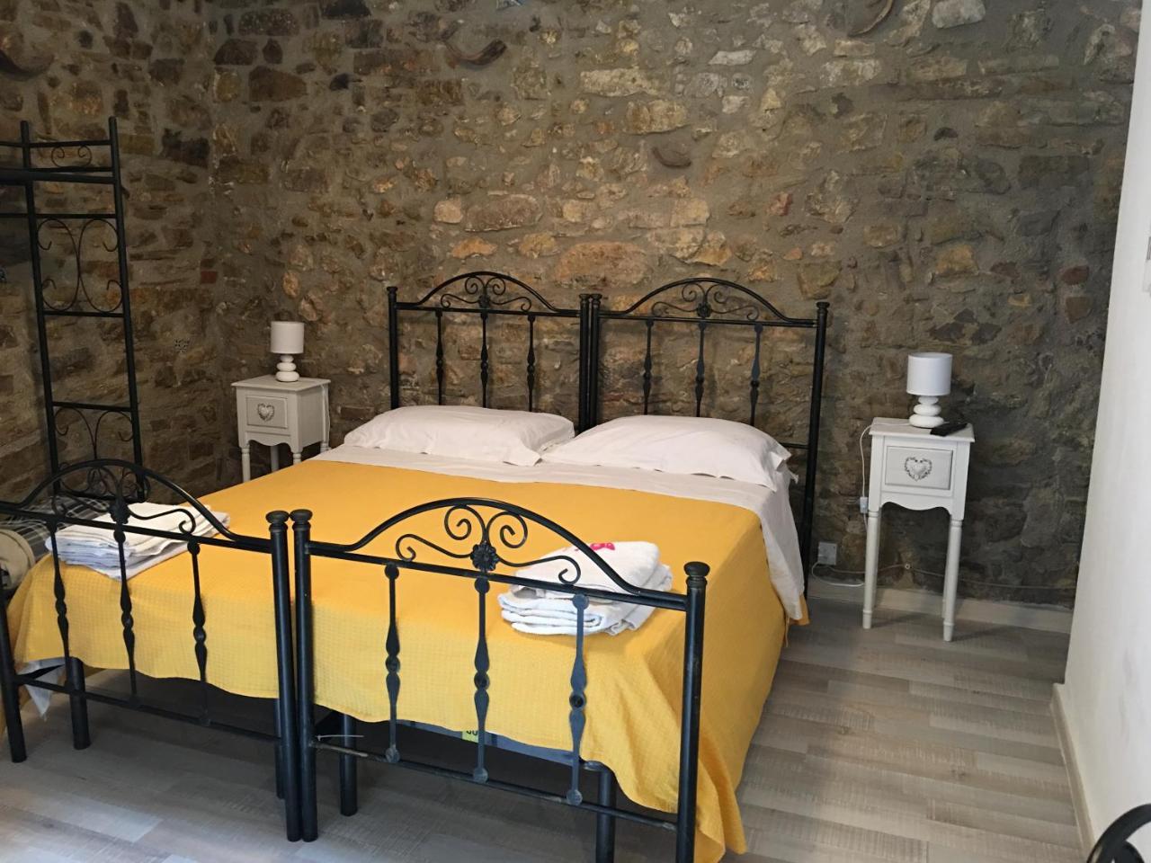 B&B Antichi Cortili Termini Imerese Extérieur photo